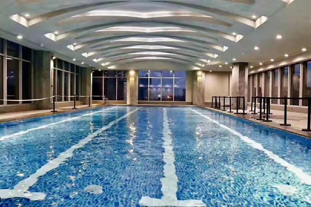 鲁山盘点国内更具特色的20个五星级酒店泳池设计
